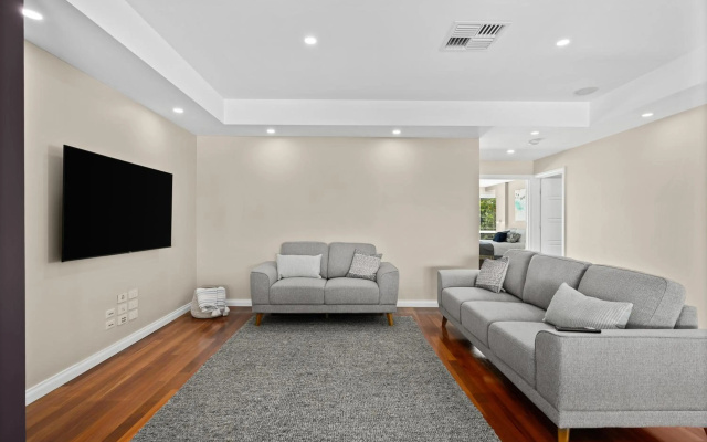 Wauwa-ana ~ Moana – Guest Rooms – Adelaide