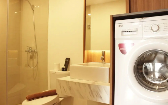 Modern Elegant 2BR Apartment Tamansari Tera Residence