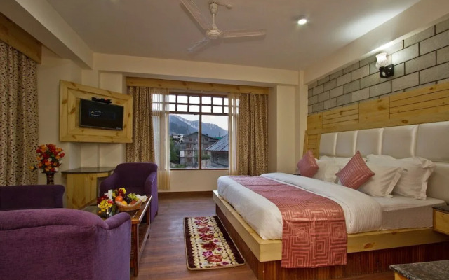 OYO 38112 Aastha Regency By Comlux