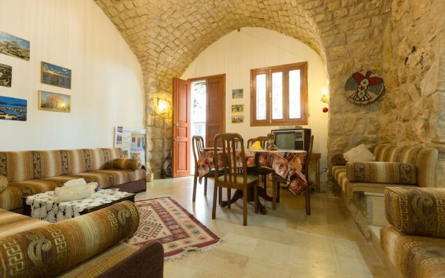 Boustany Guest House - Hostel
