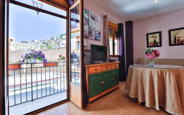 Apartamentos Castillo Cazorla