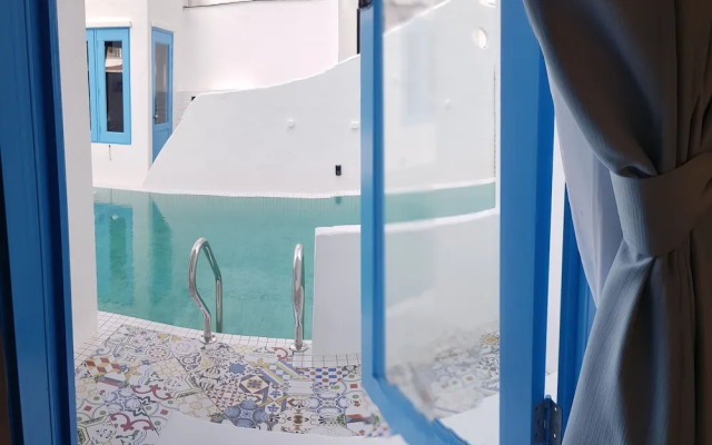 Ipoh Santorini Hideaway Hotel Inspired