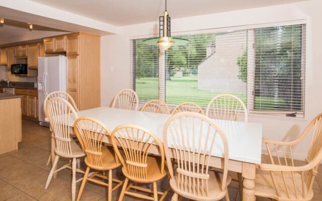 Park Avenue Condominiums by Identity Properties