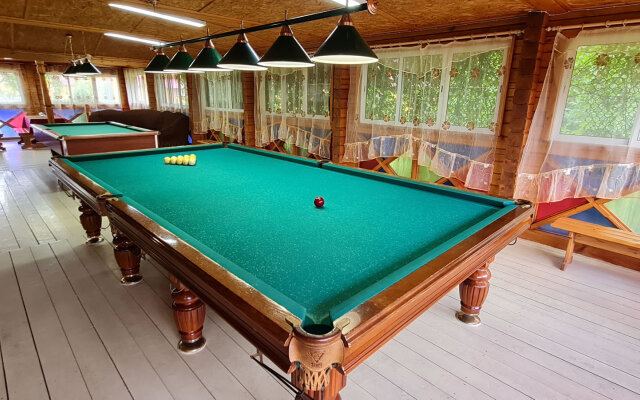 Усадьба Славная