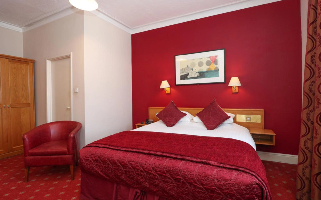 Royal Exeter Hotel