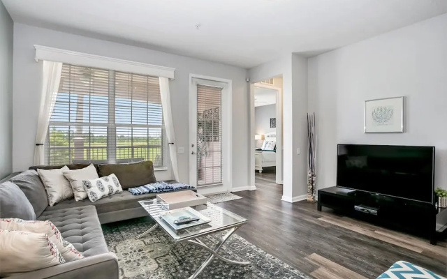 Renata's Waterscape Deluxe 3 Bedroom Condo by RedAwning