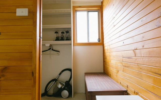 Wonboyn Cabins & Caravan Park