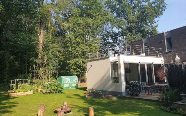 Table Et Chambre Particuliere