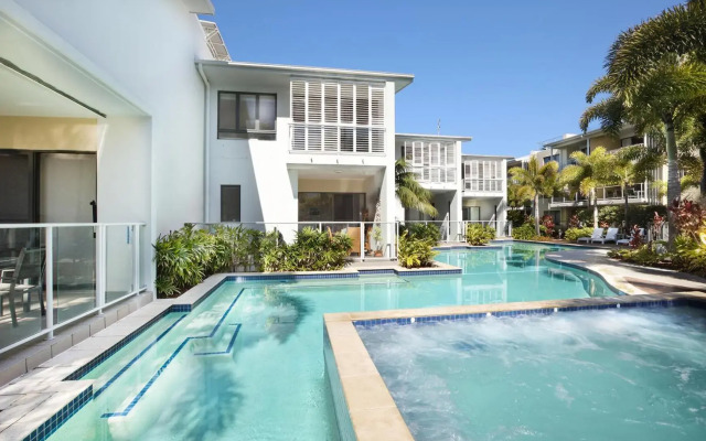 Sand Dunes Resort