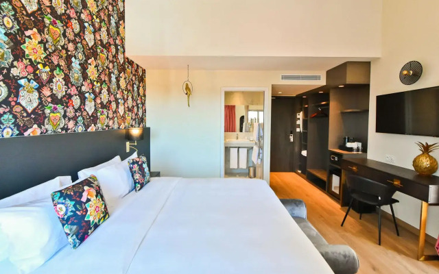 Hotel La Villa Port d Antibes & Spa