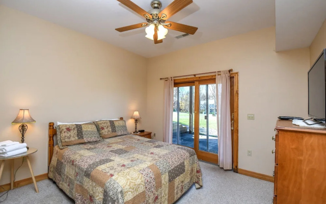 Moonrise Retreat 4 Bedroom House