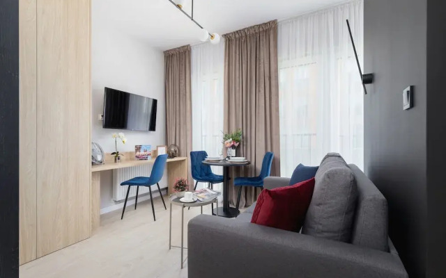 Casa Feliz Zabłocie Studio by Renters
