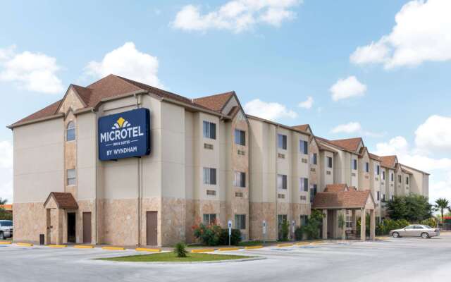 Microtel Inn and Suites Eagle Pass