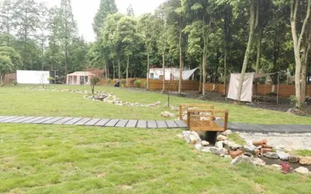 Qingcheng Mountain Mufeng Camping