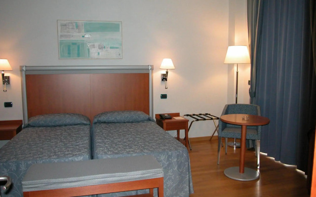West Florence Hotel