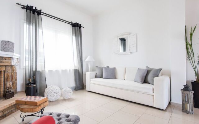 Morfes House