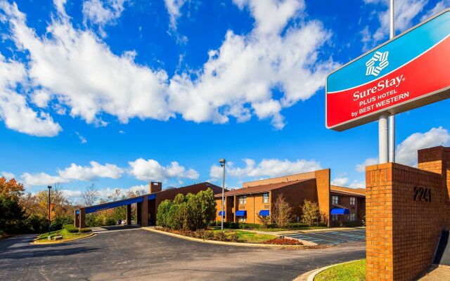 Red Roof Inn & Suites Lexington - Hamburg