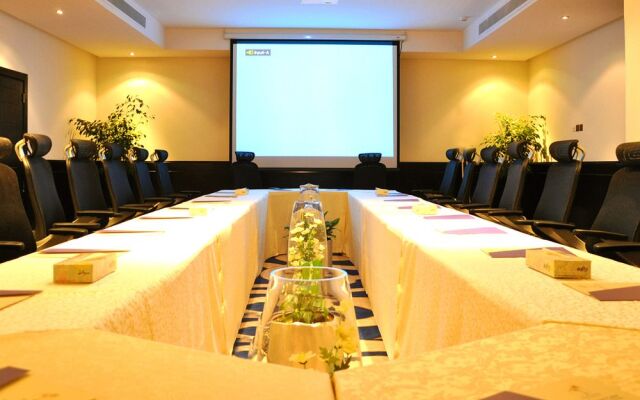 Nelover Qurtubah Hotel