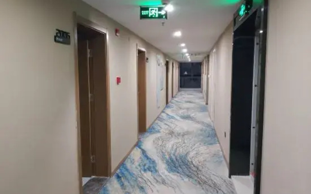 Xuzhou Yunjing Hotel (Normal College Tongshan Wanda Branch)