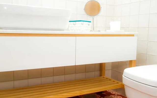 Liiiving in Porto Art Heart Studio