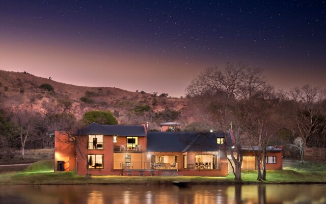 Riverhorse Lodge