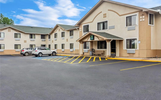Quality Inn & Suites Howe - Sturgis