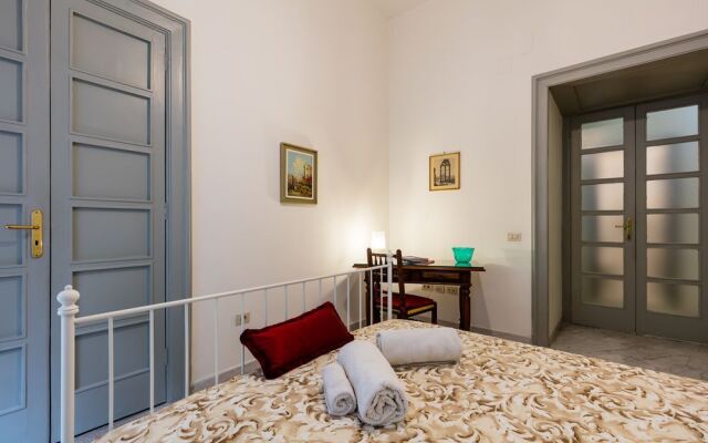 Apartment - Corso V. Emanuele III BH 81