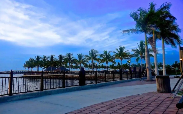THE Harbor House