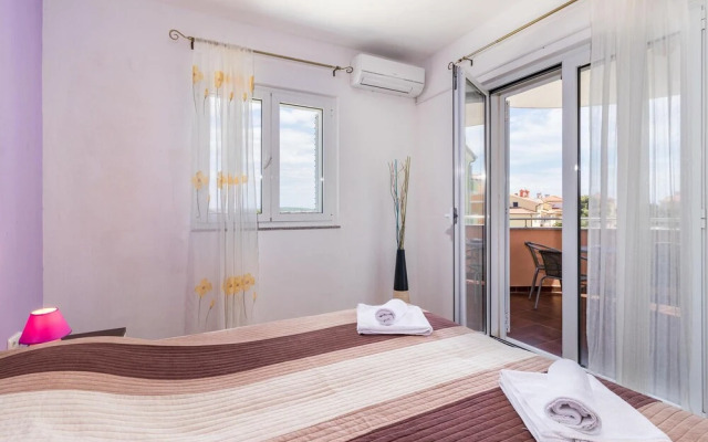 Stunning Home in Premantura With Wifi and 2 Bedrooms