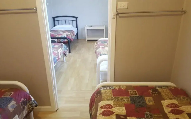 Tingle All Over Budget Accommodation