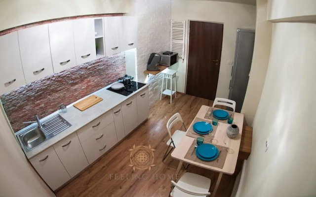 Feeling Home Apartments