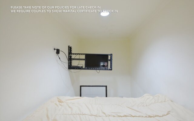 ZEN Rooms Basic Tanjung Duren Syariah