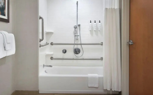 Fairfield Inn & Suites Lenox Great Barrington/Berkshires