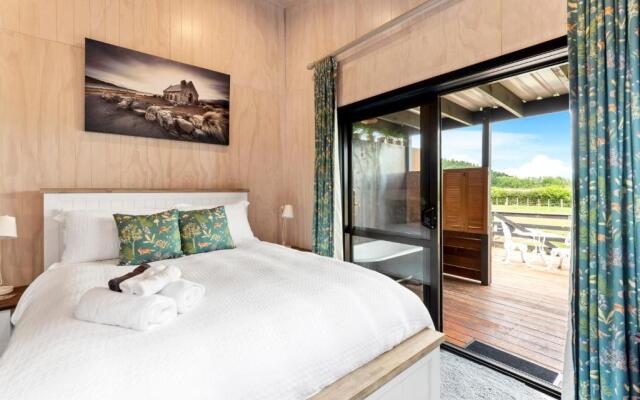 The Barn - Karaka Farm Stay