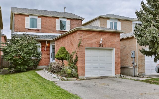 QuickStay - Stunning 4bdrm House in Vaughan