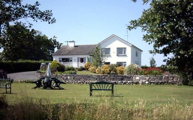 The Waterfront House Country Home