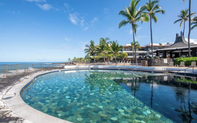 Lea Casa at Casa de Emdeko