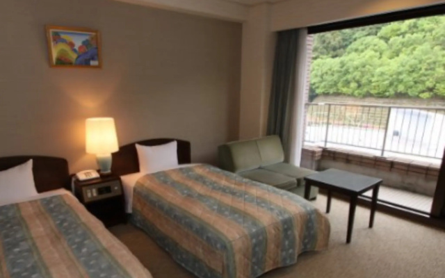 Takeo Century Hotel – Guest Rooms – Takeo