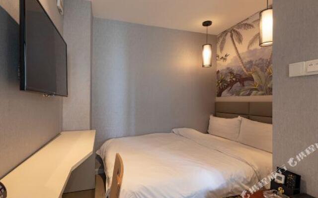 Pai Hotel Panyu Wildlife Park World,Dashi Subway Station