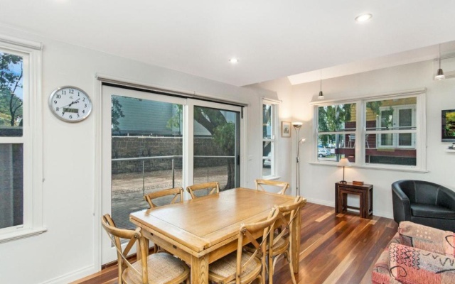 Johansson's Perch Cottage – Balcony – Port Fairy