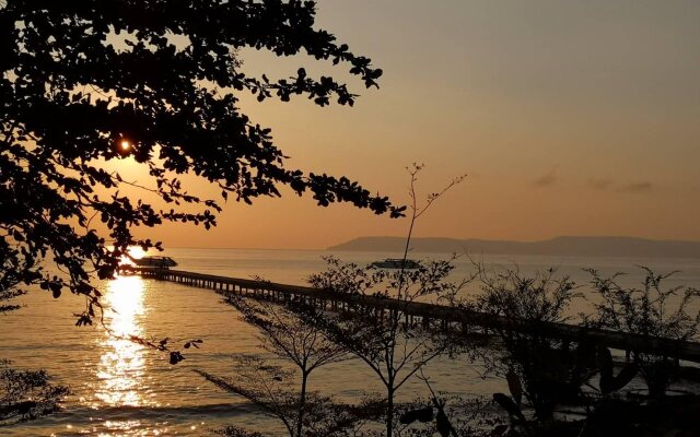 Sea Breeze @ Koh Mak