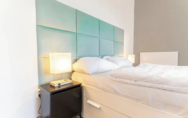 Modern 1BR Near U3 Station & Danube