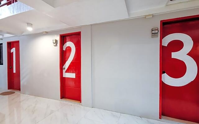 RedDoorz near Marfori Heights