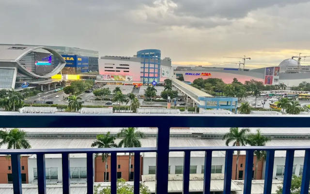 Madison Place at Sea Residences powered by Cocotel