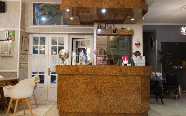 Hotel CORONA Lourdes