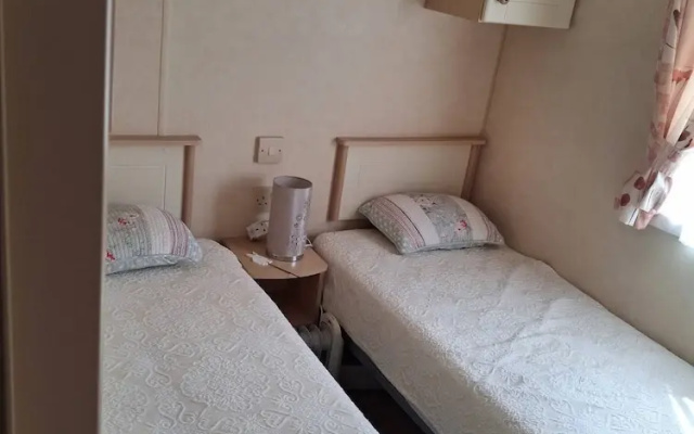 Caravan Sandhills Holiday Park Astounding Seaview