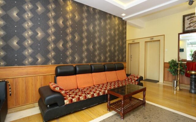 Vihal Estancia Holiday Inn