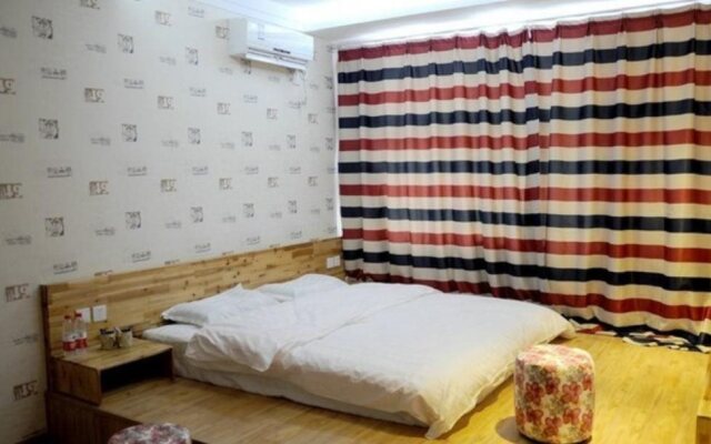 Tangtang Theme Inn