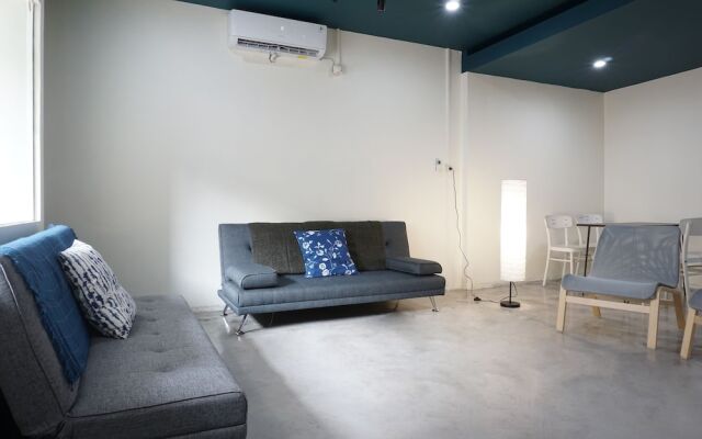 Residences by RedDoorz near MT Haryono