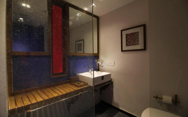 The Sky Imperial Aarivaa Luxury Homestay